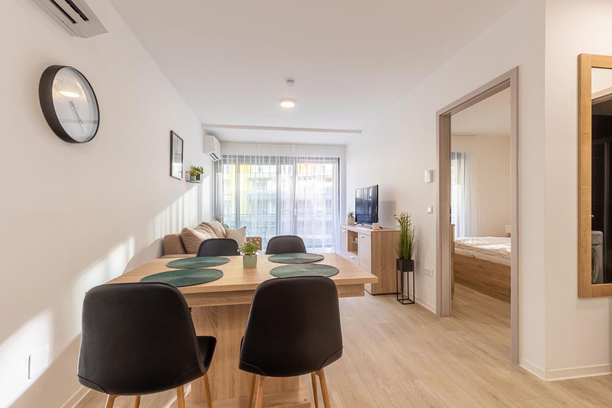 Casa Romana Apartmanok Siofok By Bltn מראה חיצוני תמונה